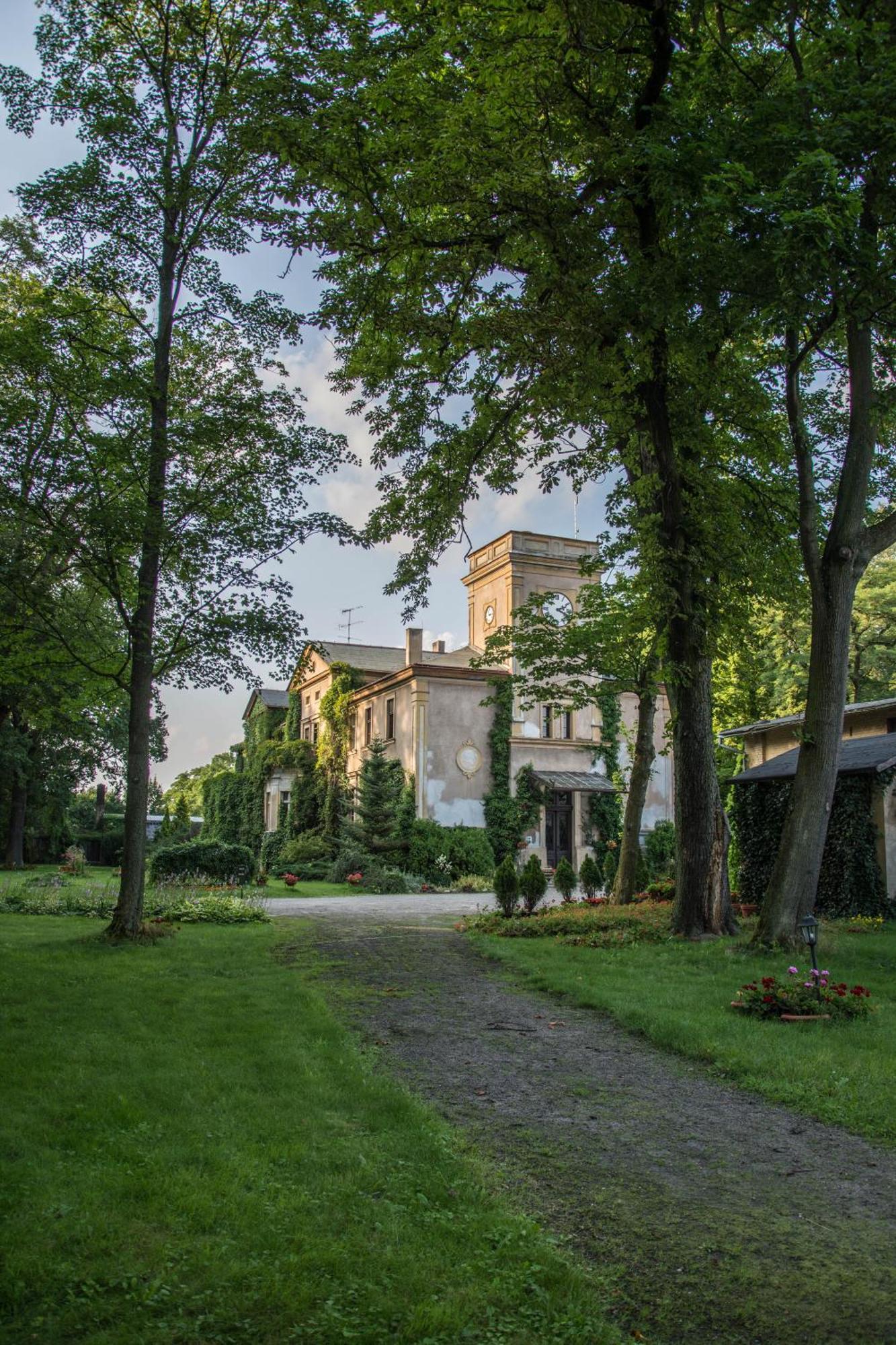 Palac Baborowko Szamotuly Exterior photo